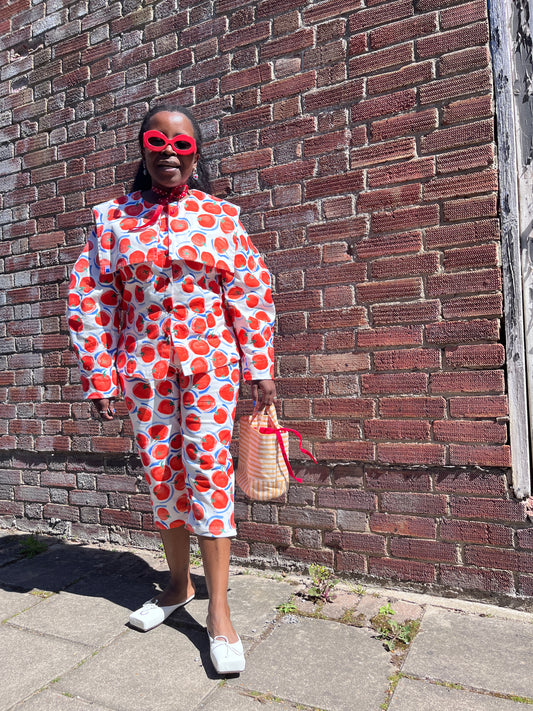 MARTA BLOUSE: Denim tomato print.