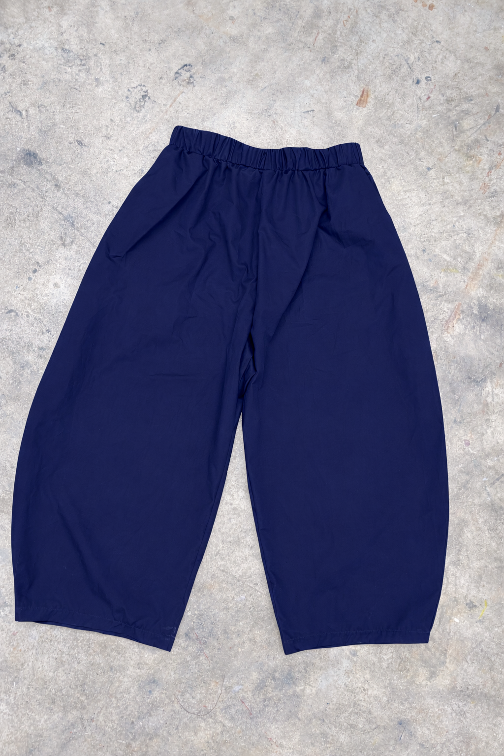 Roser trousers: plain cotton poplin