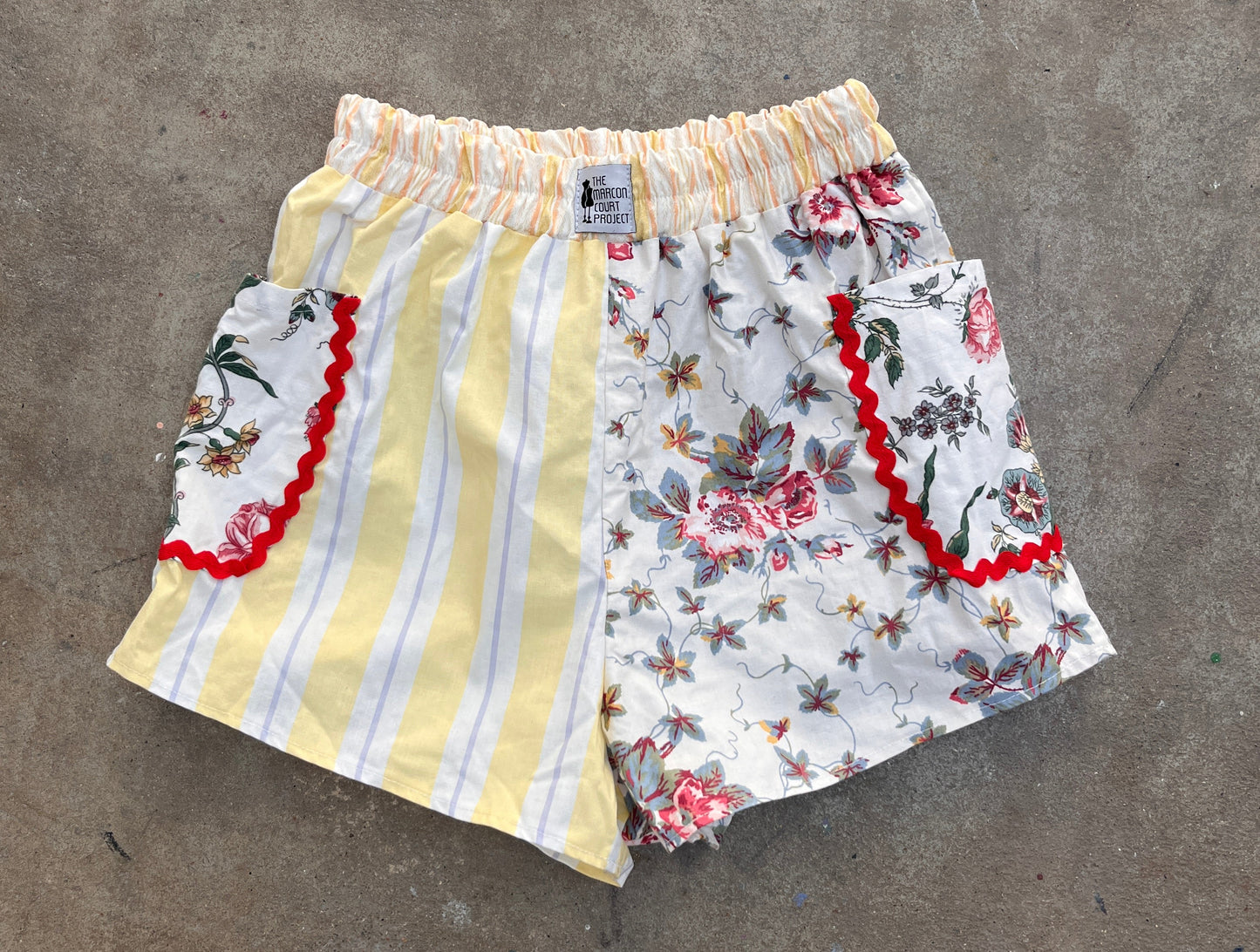 Miriam shorts. Size UK8
