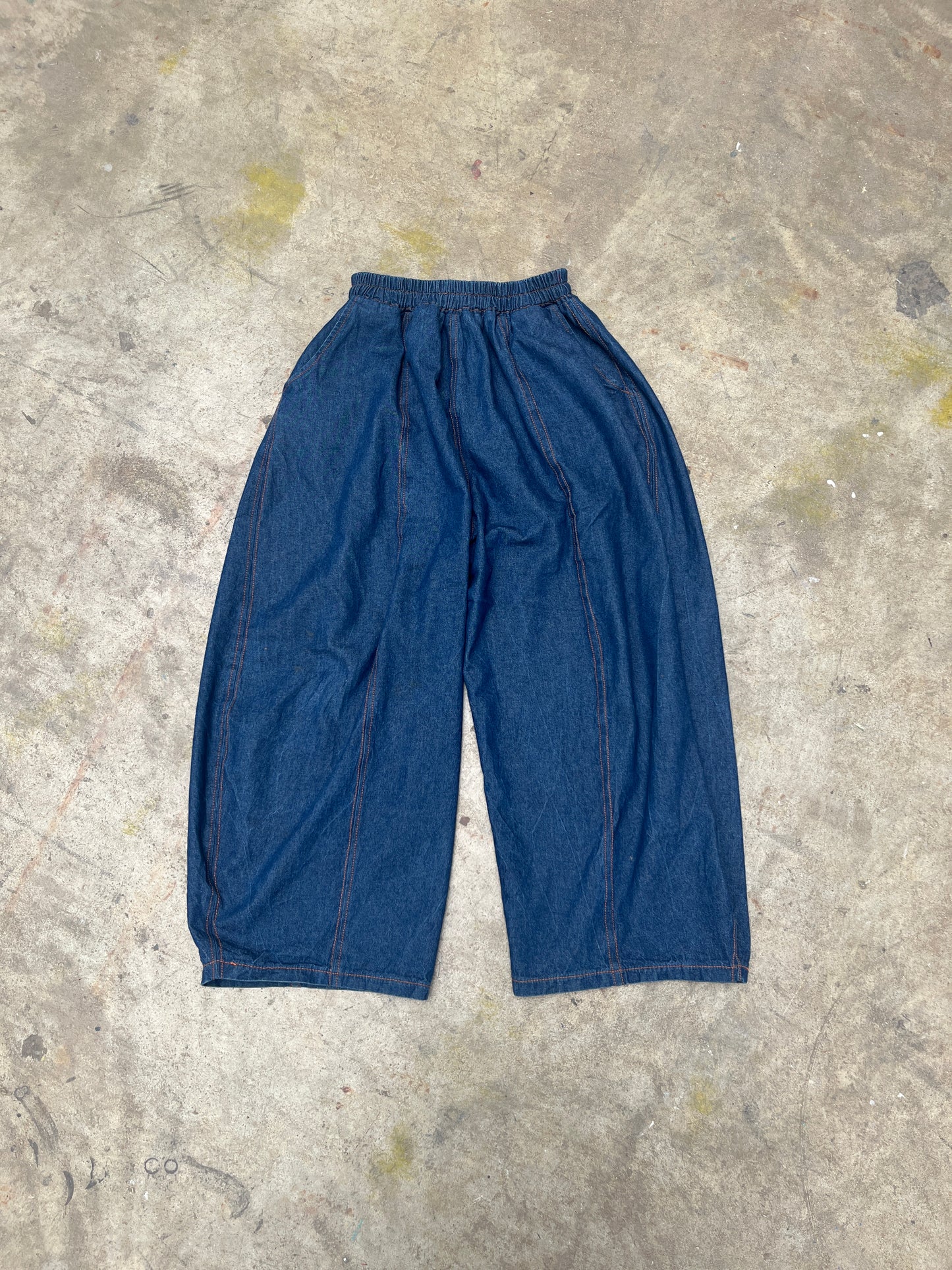 ROSER TROUSERS: Indigo denim