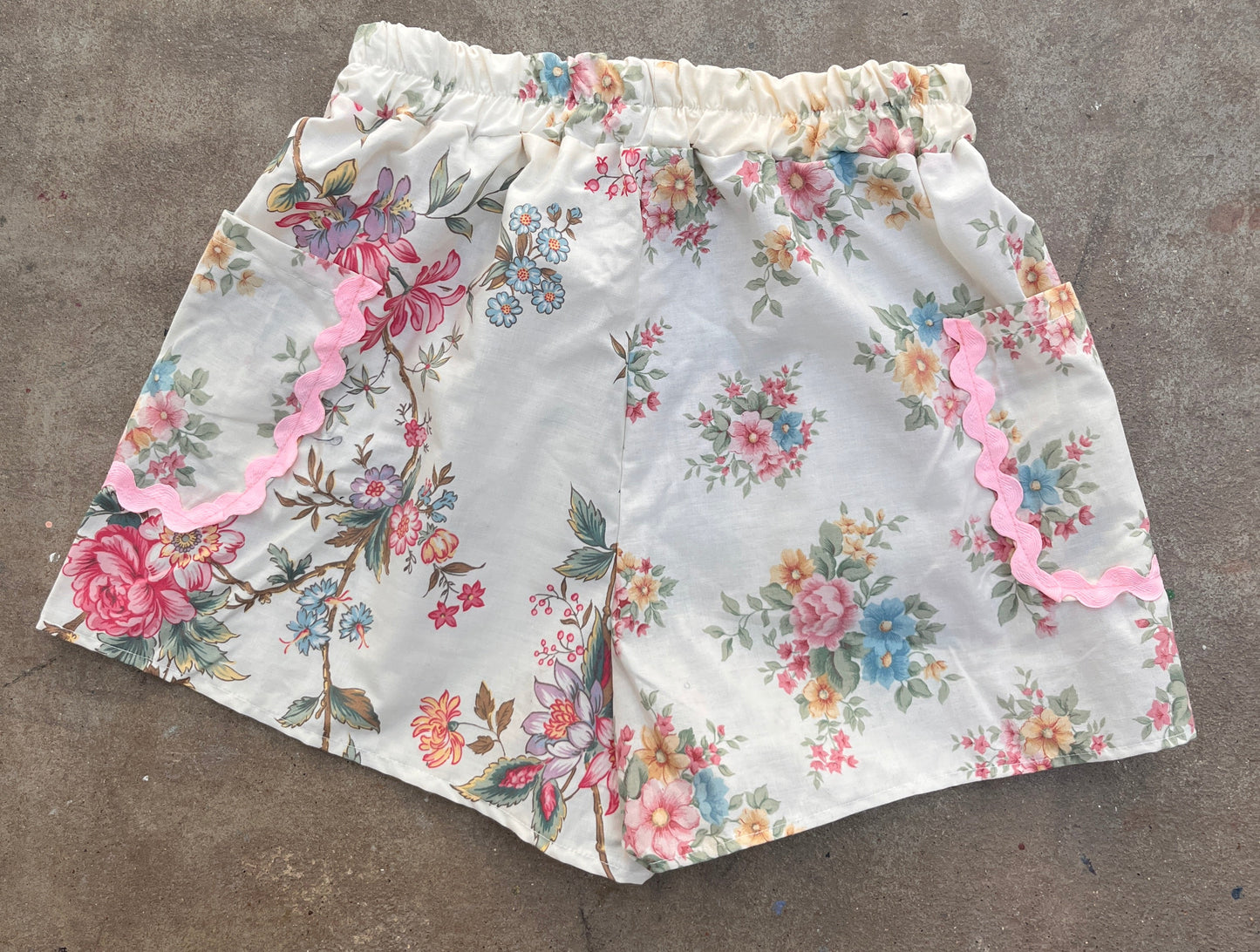 Miriam shorts. Size UK10-UK12