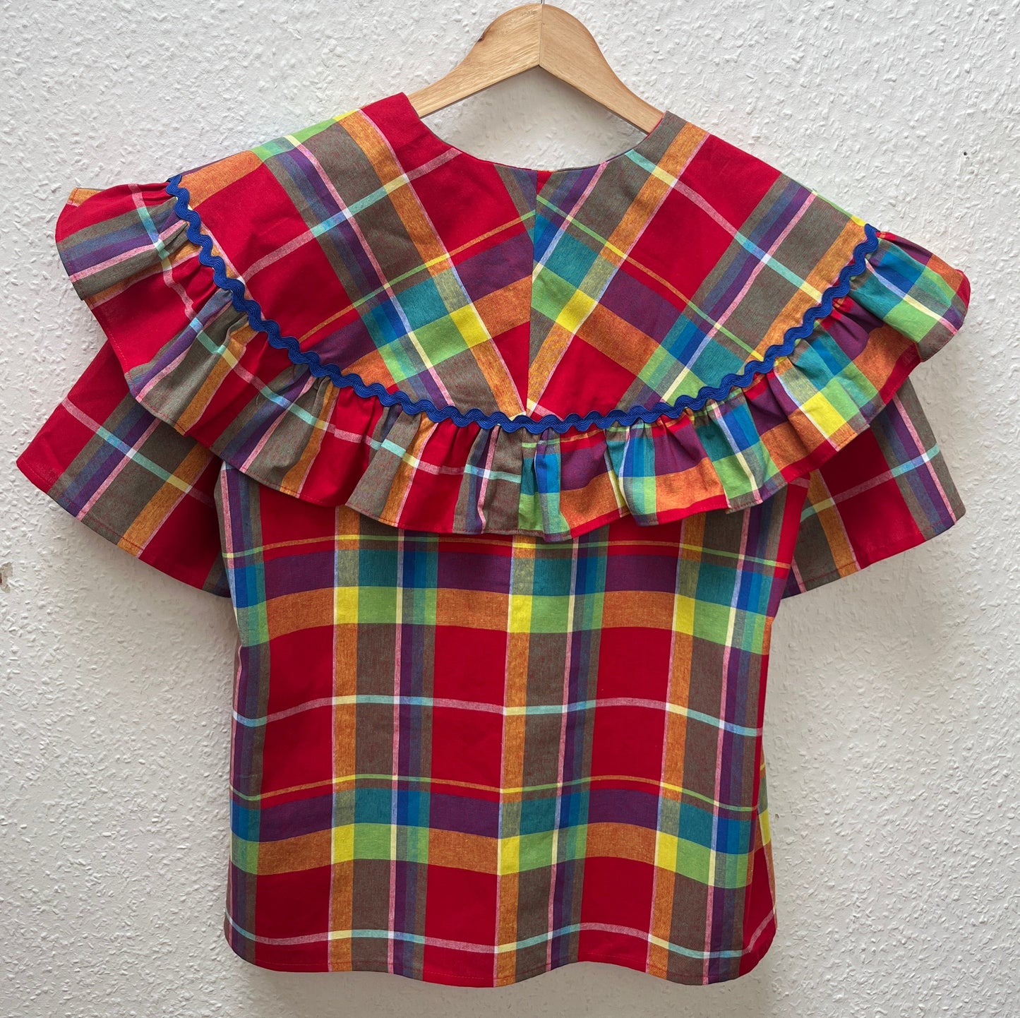 Olivia blouse: 100% cotton Madras.