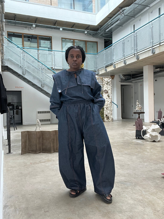DALI BLOUSE: Indigo denim.